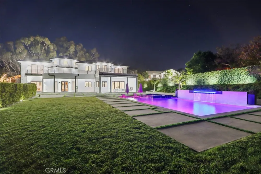 10511 Mary Bell Avenue Shadow Hills, CA 91040