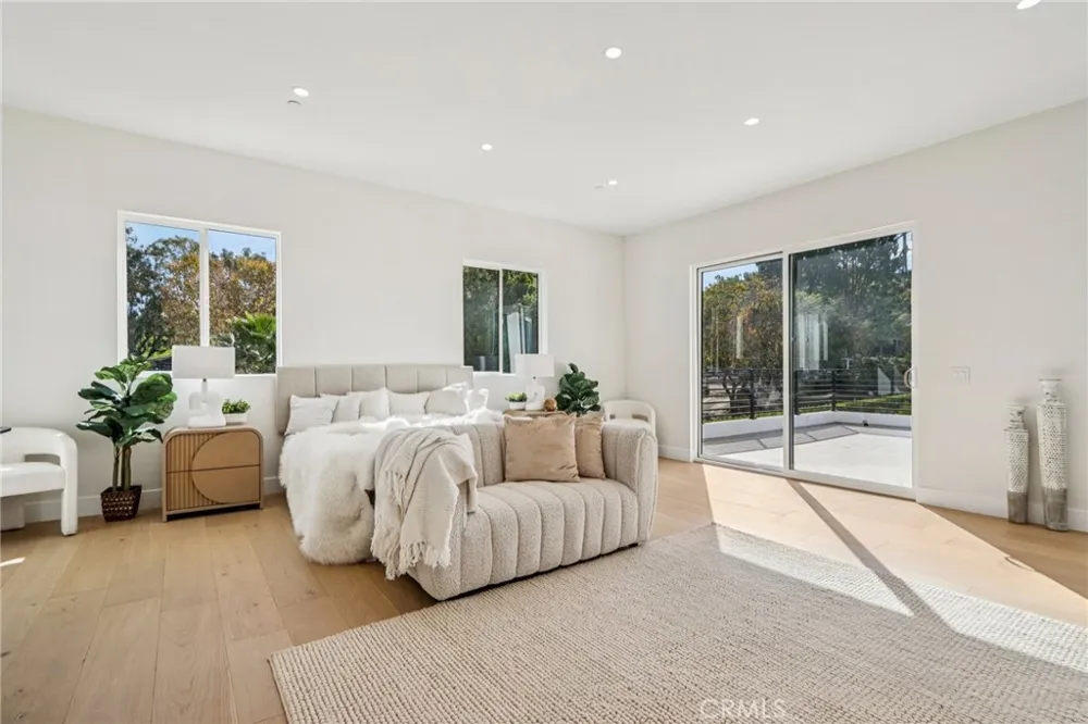 10511 Mary Bell Avenue Shadow Hills, CA 91040