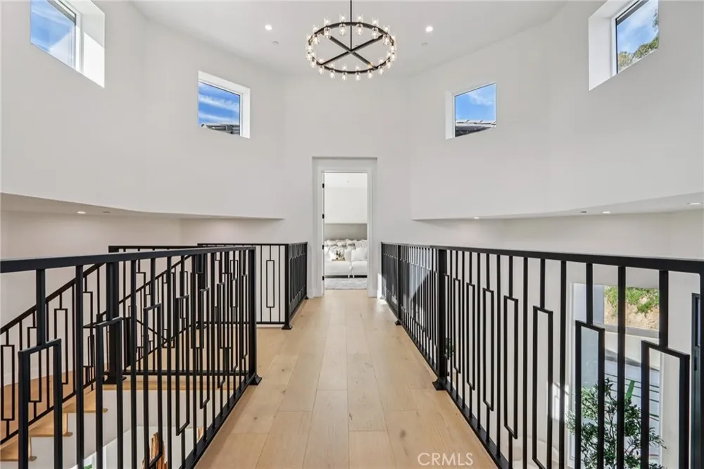 10511 Mary Bell Avenue Shadow Hills, CA 91040