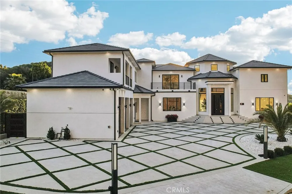 10511 Mary Bell Avenue Shadow Hills, CA 91040