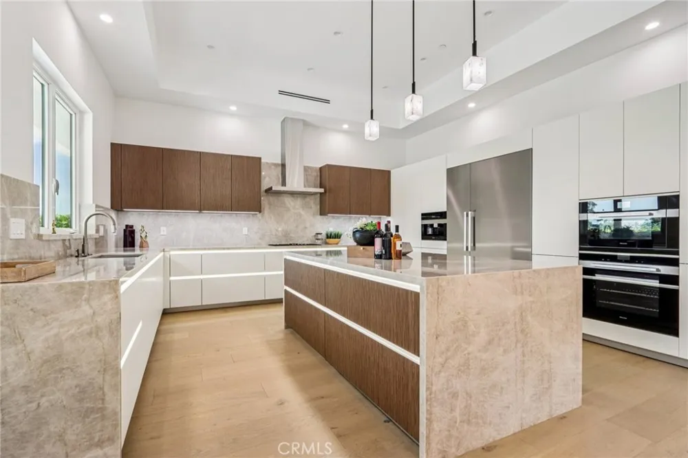 10511 Mary Bell Avenue Shadow Hills, CA 91040