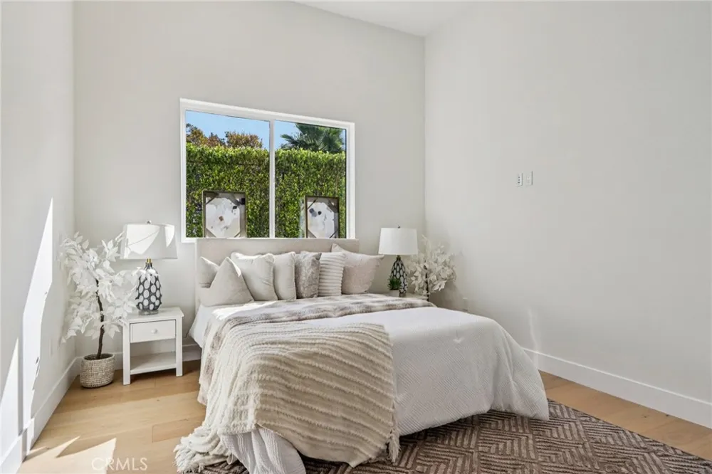 10511 Mary Bell Avenue Shadow Hills, CA 91040