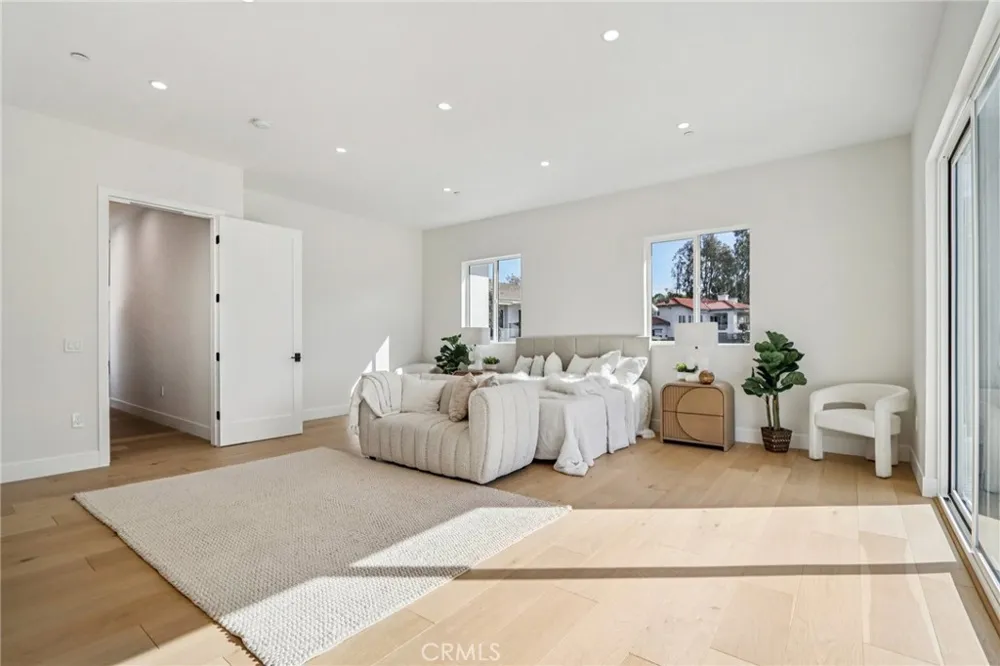 10511 Mary Bell Avenue Shadow Hills, CA 91040