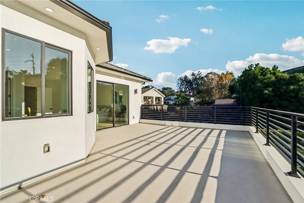 10511 Mary Bell Avenue Shadow Hills, CA 91040