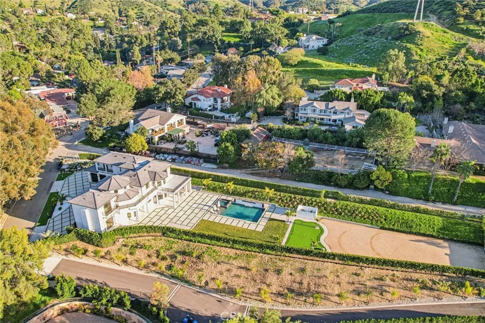 10511 Mary Bell Avenue Shadow Hills, CA 91040