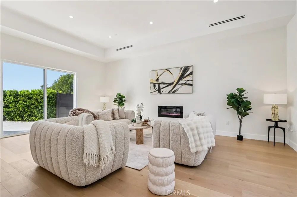 10511 Mary Bell Avenue Shadow Hills, CA 91040