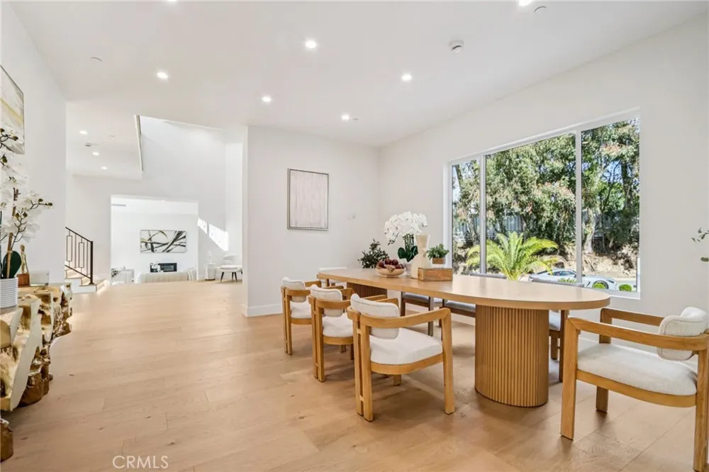 10511 Mary Bell Avenue Shadow Hills, CA 91040