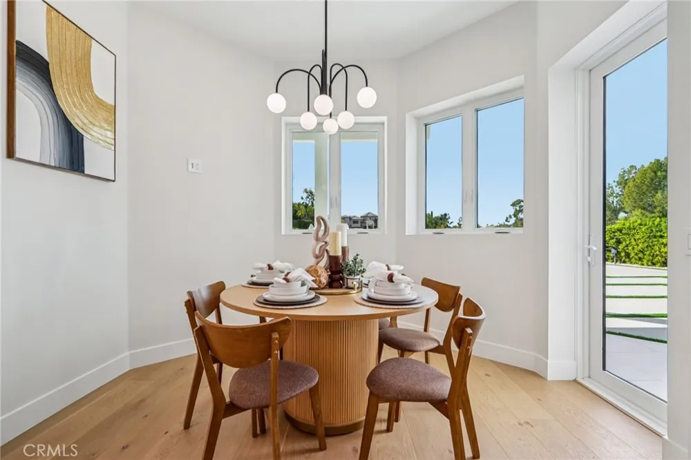 10511 Mary Bell Avenue Shadow Hills, CA 91040