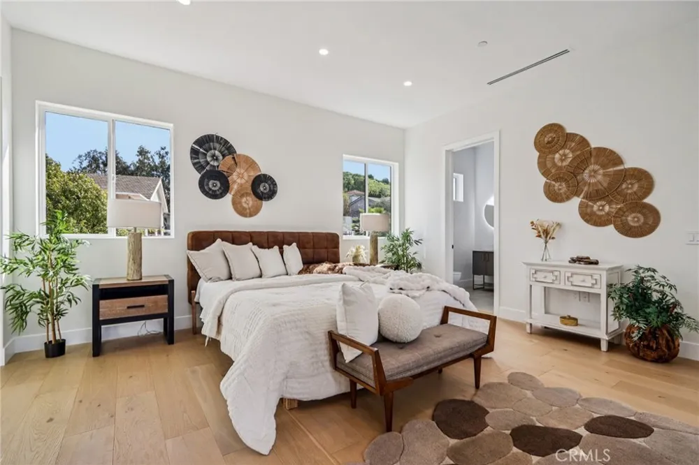 10511 Mary Bell Avenue Shadow Hills, CA 91040