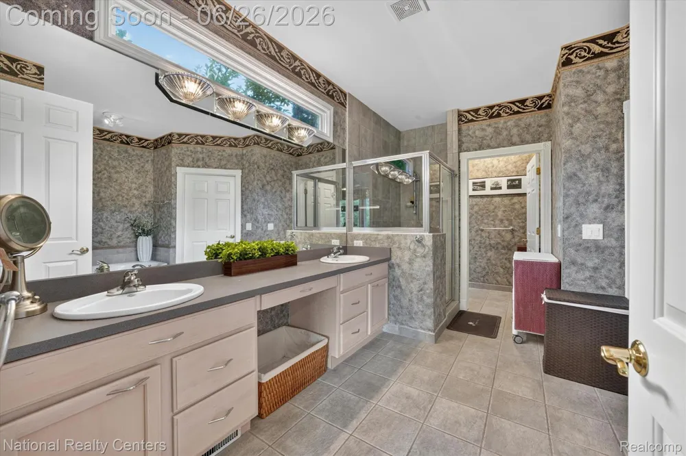 12257 Chandler Drive Plymouth Charter Township, MI 48170