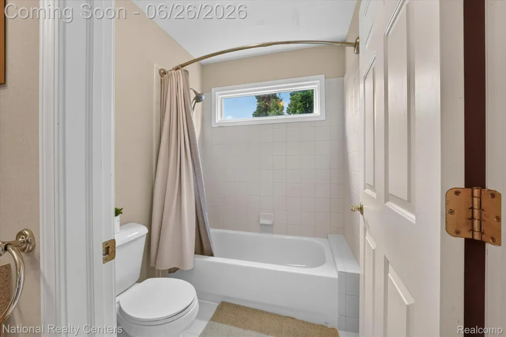 12257 Chandler Drive Plymouth Charter Township, MI 48170