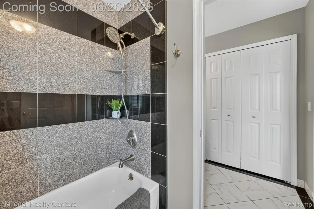 12257 Chandler Drive Plymouth Charter Township, MI 48170