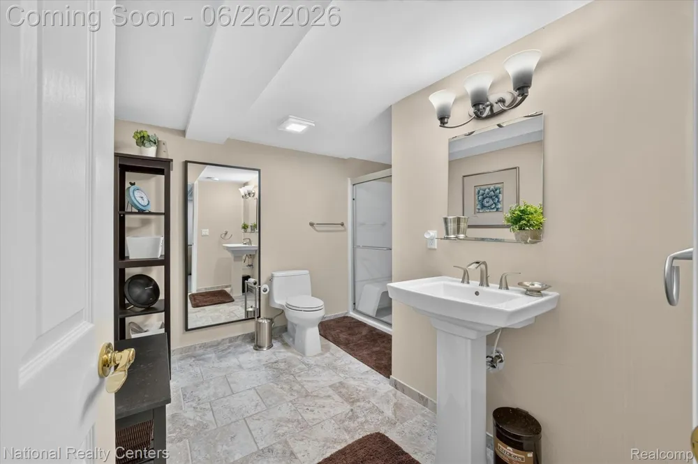 12257 Chandler Drive Plymouth Charter Township, MI 48170