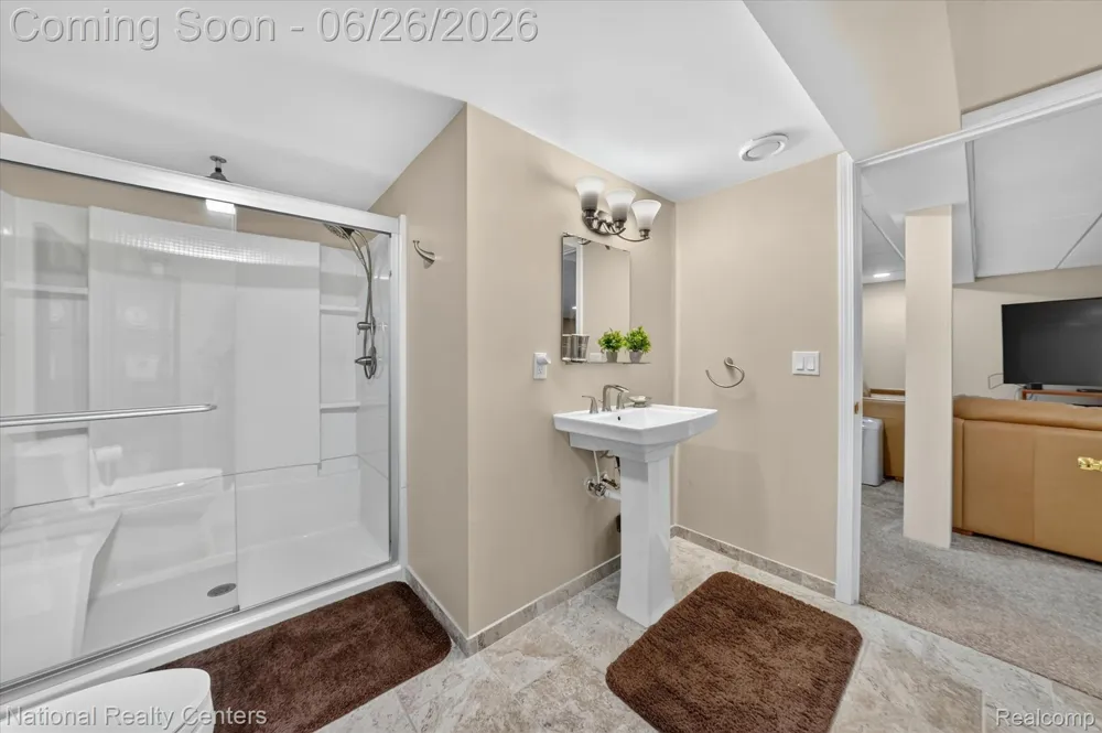 12257 Chandler Drive Plymouth Charter Township, MI 48170