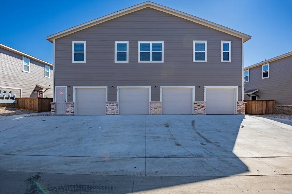 645 Wheatfield Drive Venus, TX 76084