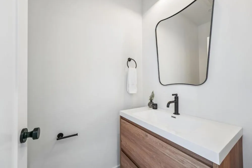 130 Sonora Avenue El Granada, CA 94018