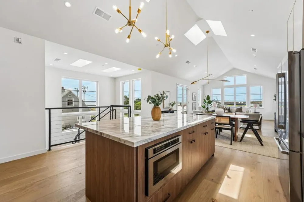 130 Sonora Avenue El Granada, CA 94018