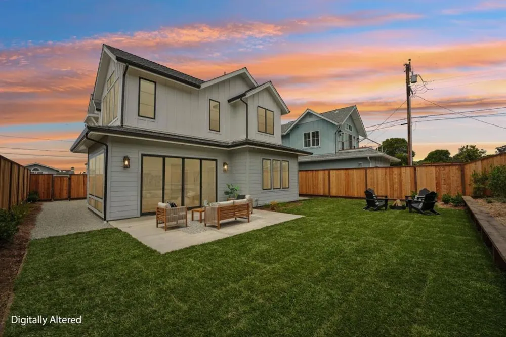 130 Sonora Avenue El Granada, CA 94018