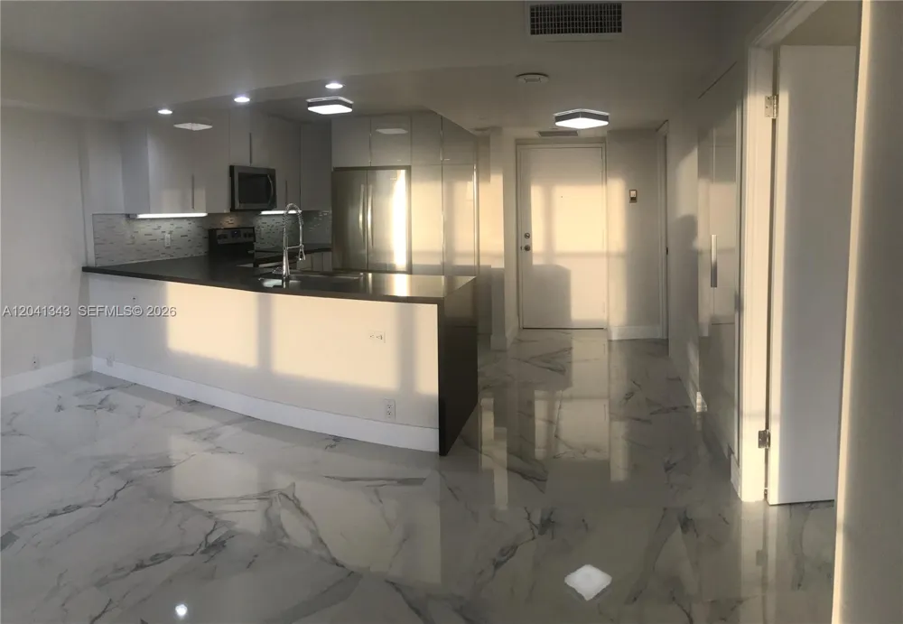 1901 Brickell Ave #B2003 Miami, FL 33129