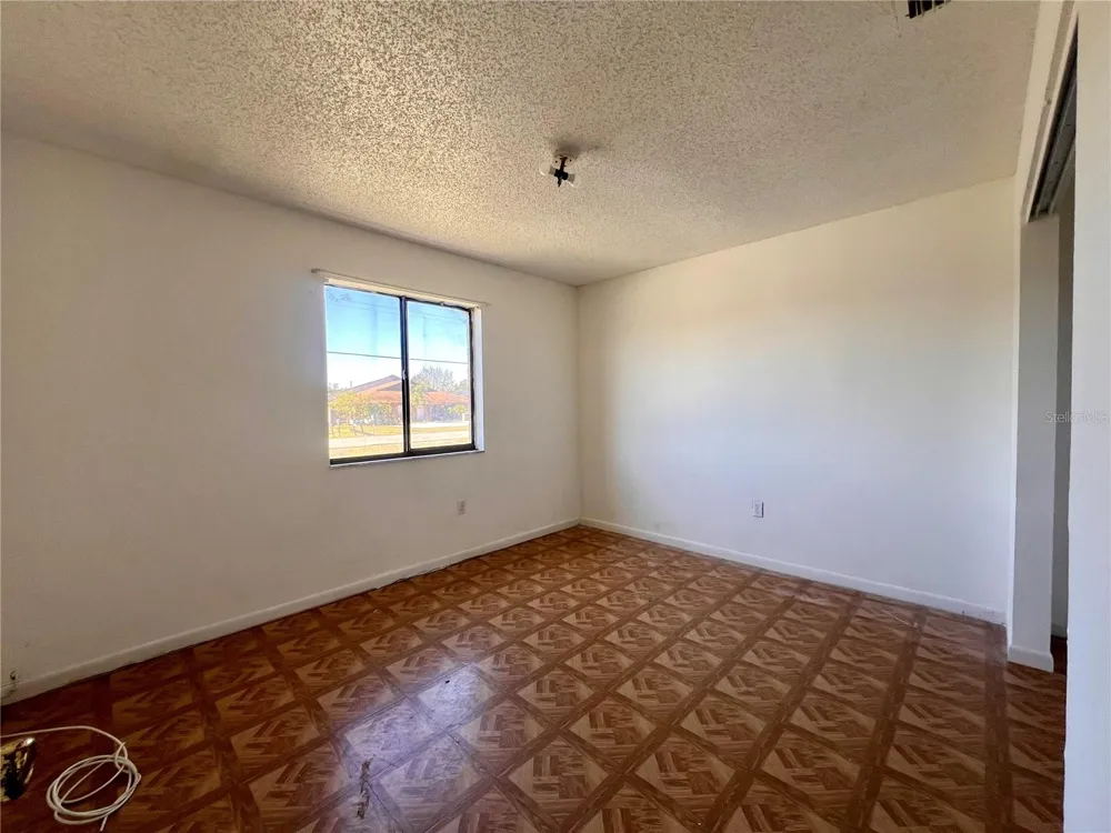 3847 JANEEN CIRCLE Mulberry, FL 33860