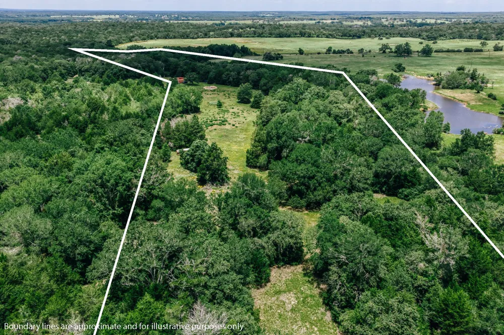 9713 County Road 316 Caldwell, TX 77836