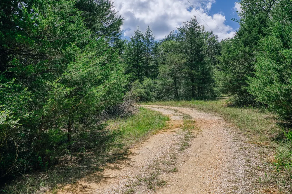 9713 County Road 316 Caldwell, TX 77836