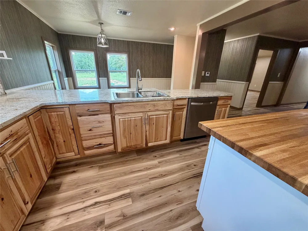 1810 Highway 570 Eastland, TX 76448