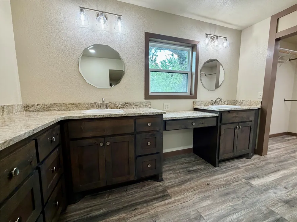 1810 Highway 570 Eastland, TX 76448