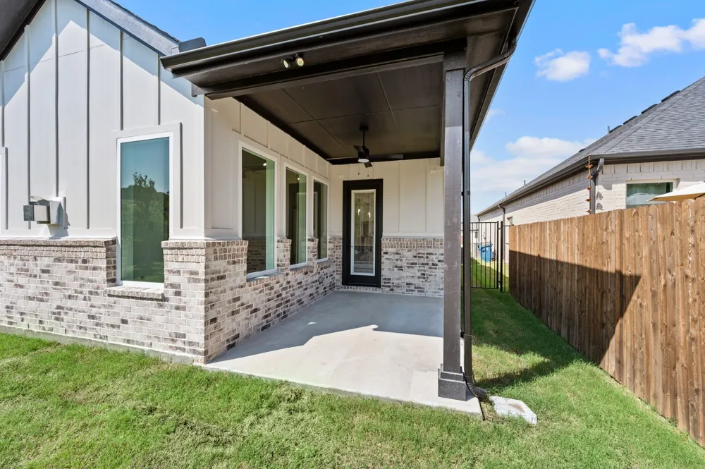 704 Blackbird Drive Aledo, TX 76008