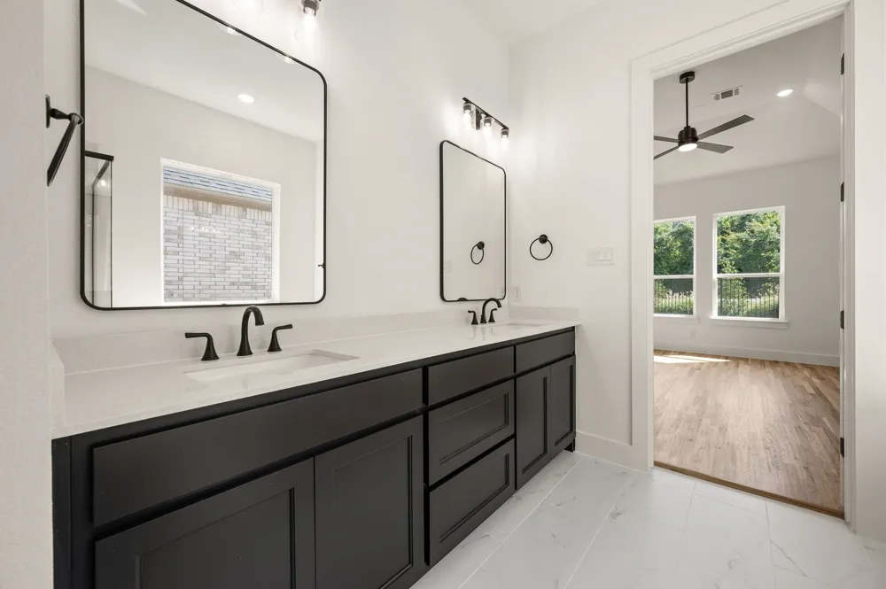704 Blackbird Drive Aledo, TX 76008