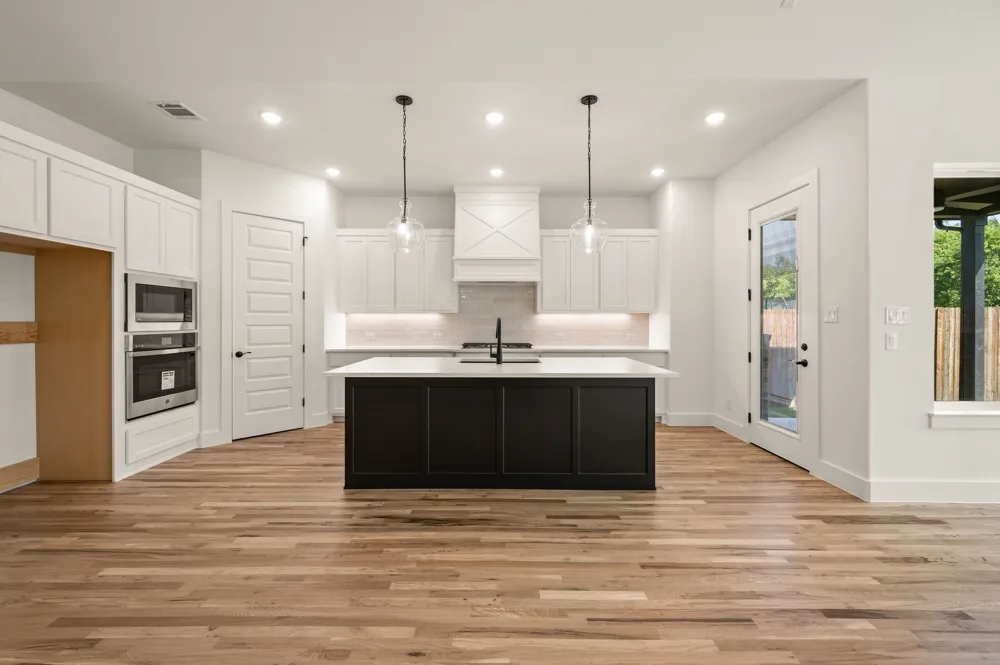 704 Blackbird Drive Aledo, TX 76008