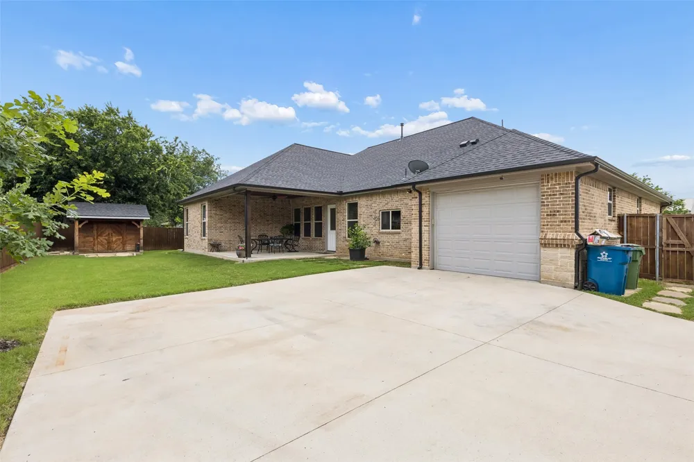 101 Sycamore Lane Roanoke, TX 76262