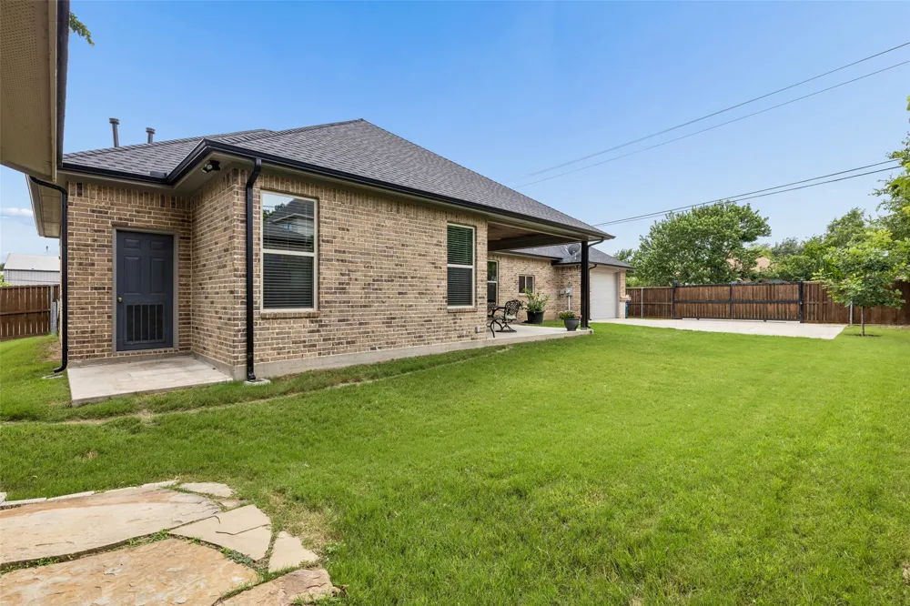 101 Sycamore Lane Roanoke, TX 76262