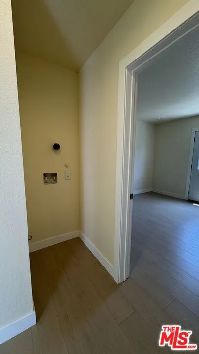 2528 Elkgrove Avenue #B Los Angeles, CA 90040