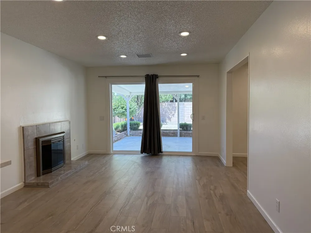 45303 Lorimer Lancaster, CA 93534