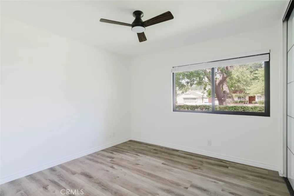 8400 Chimineas Northridge, CA 91325