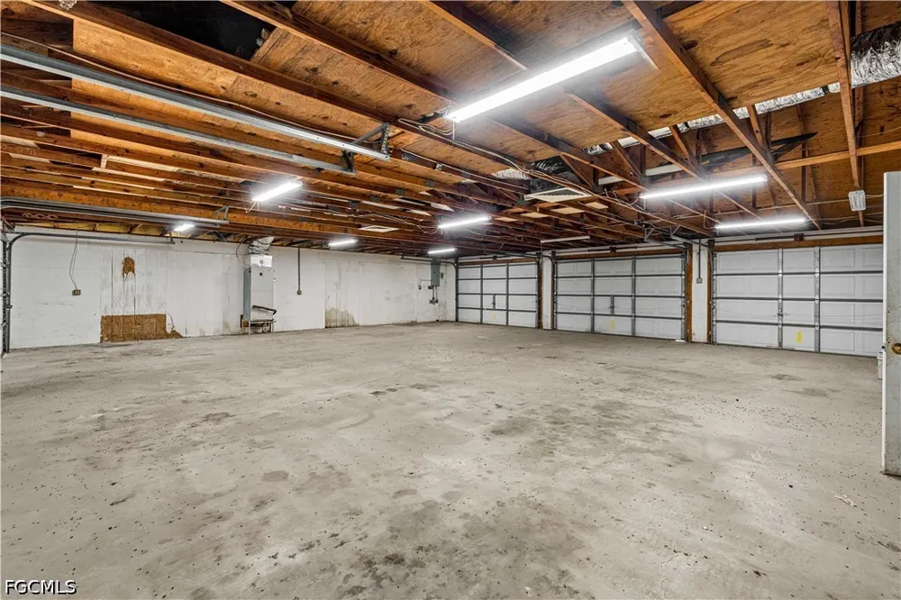 HICKORY HILL ROAD Brooksville, FL 34602
