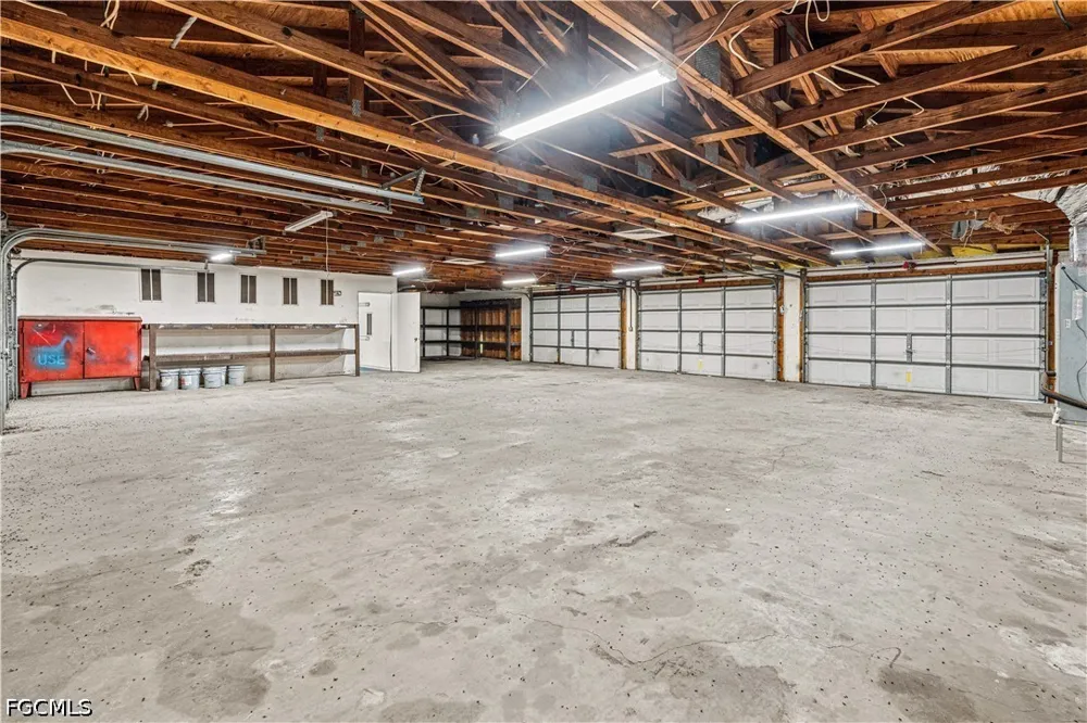 HICKORY HILL ROAD Brooksville, FL 34602
