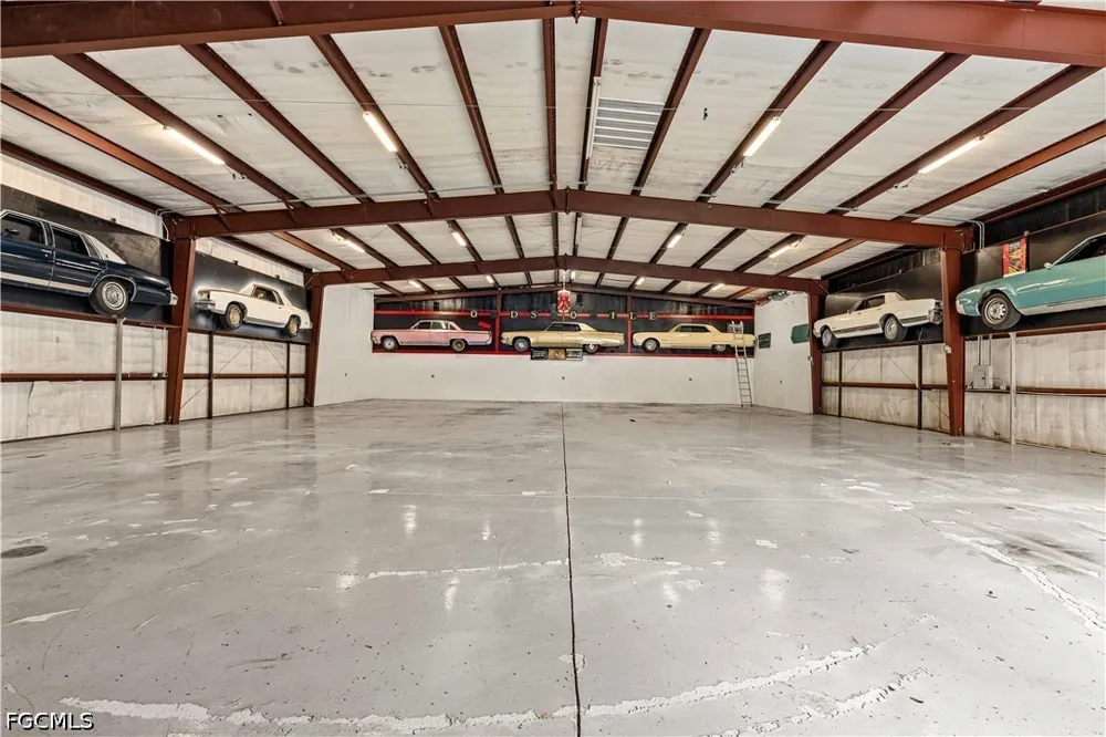 HICKORY HILL ROAD Brooksville, FL 34602