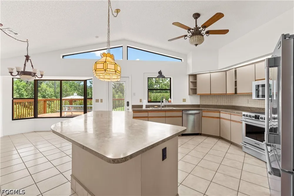 HICKORY HILL ROAD Brooksville, FL 34602