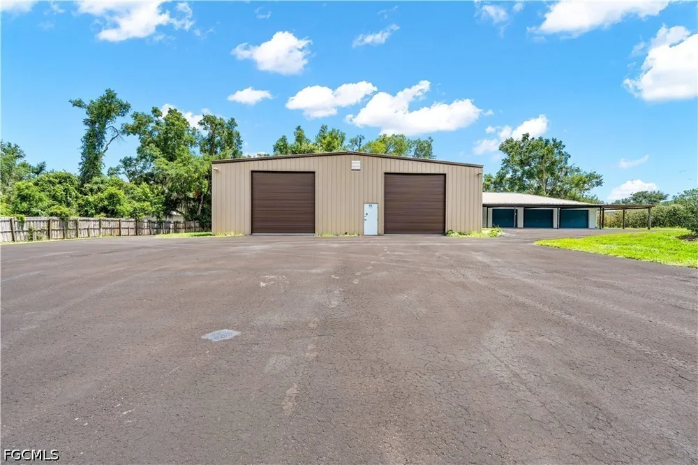 HICKORY HILL ROAD Brooksville, FL 34602