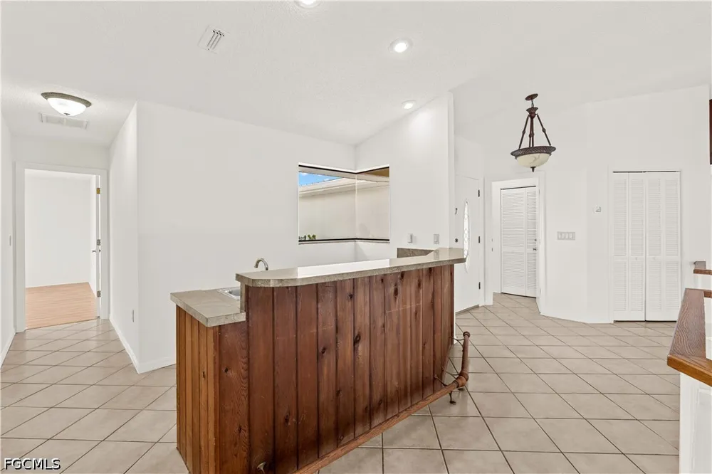 HICKORY HILL ROAD Brooksville, FL 34602