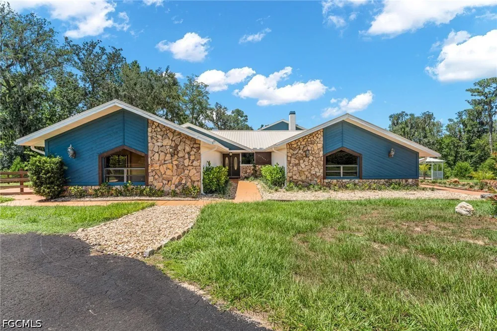 HICKORY HILL ROAD Brooksville, FL 34602