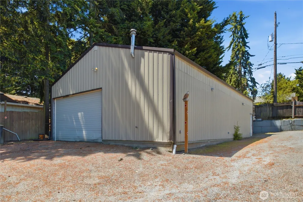13025 Ambaum Boulevard SW #A & B Burien, WA 98146