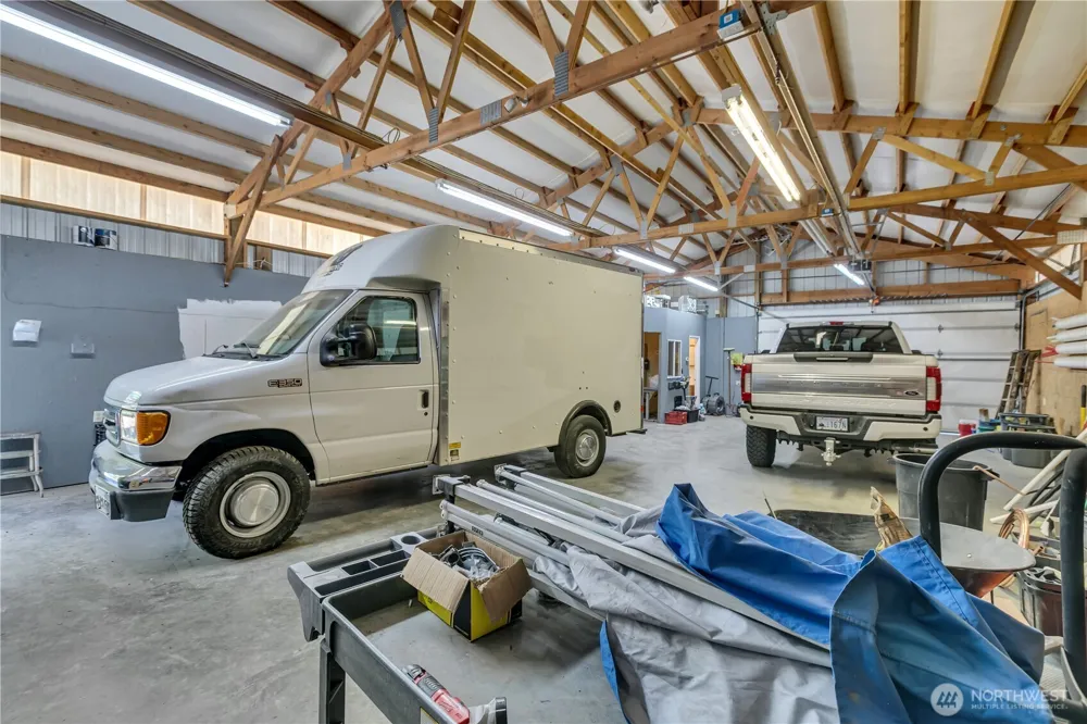13025 Ambaum Boulevard SW #A & B Burien, WA 98146