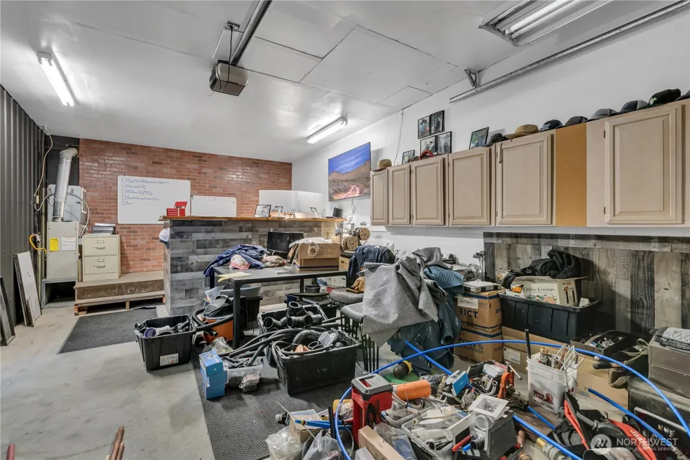 13025 Ambaum Boulevard SW #A & B Burien, WA 98146