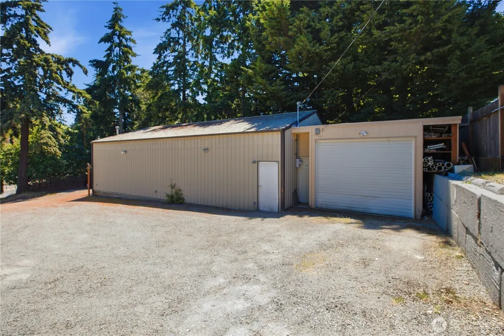 13025 Ambaum Boulevard SW #A & B Burien, WA 98146