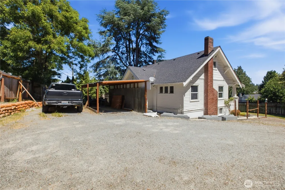 13025 Ambaum Boulevard SW #A & B Burien, WA 98146