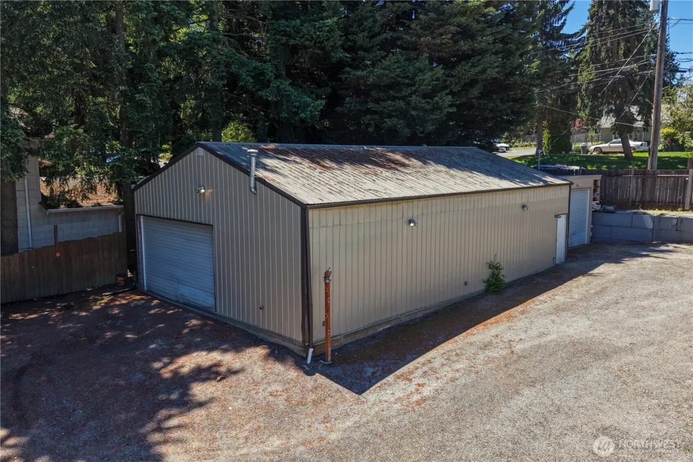 13025 Ambaum Boulevard SW #A & B Burien, WA 98146