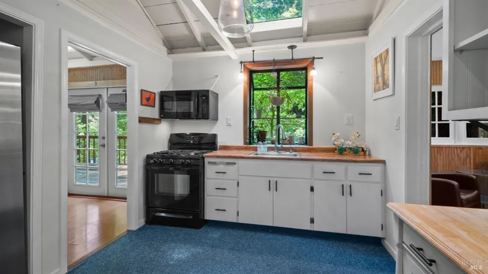 62 Park Street Woodacre, CA 94973